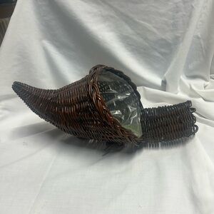 Vintage Brown Wicker Cornucopia Horn of Plenty Basket Planter